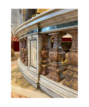 P0010 - Rome - St Peter's Basilica - Balustrade at the tomb of St Peter